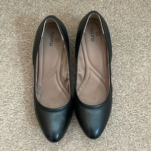 Susina Black Leather Dress Shoes- Women’s size 7